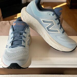 Women’s New Balance 880v14 size 9B medium